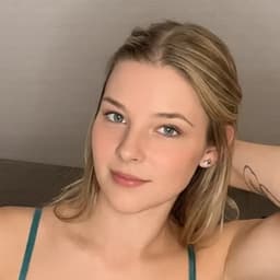Emily Lindner OnlyFans profile